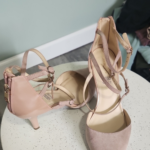 Liz Claiborne  Strappy Heels - Picture 1 of 1